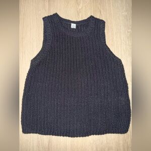 Old Navy Women's Charcoal Sleeveless Sweater